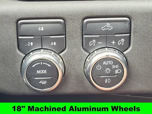Used 2024 GMC Sierra 2500 SLE AWD/4WD image 19