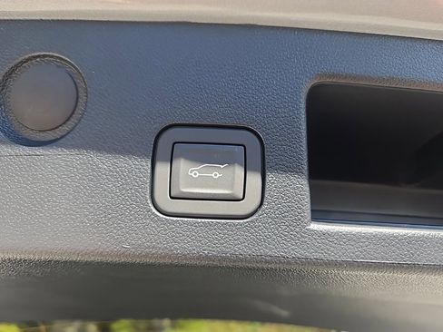 New 2026 GMC Terrain Elevation w/ Elevation Premium Package image 21