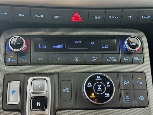 Used 2025 Hyundai Palisade SEL AWD/4WD image 18