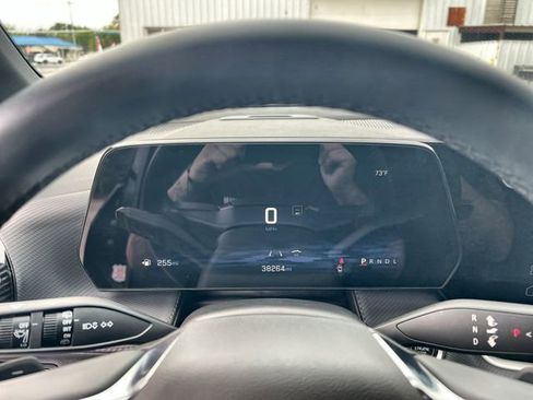 Used 2025 Chevrolet Equinox LT image 12