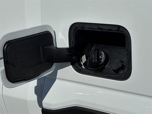 Used 2023 Ford F250 XL w/ XL Chrome Package image 24