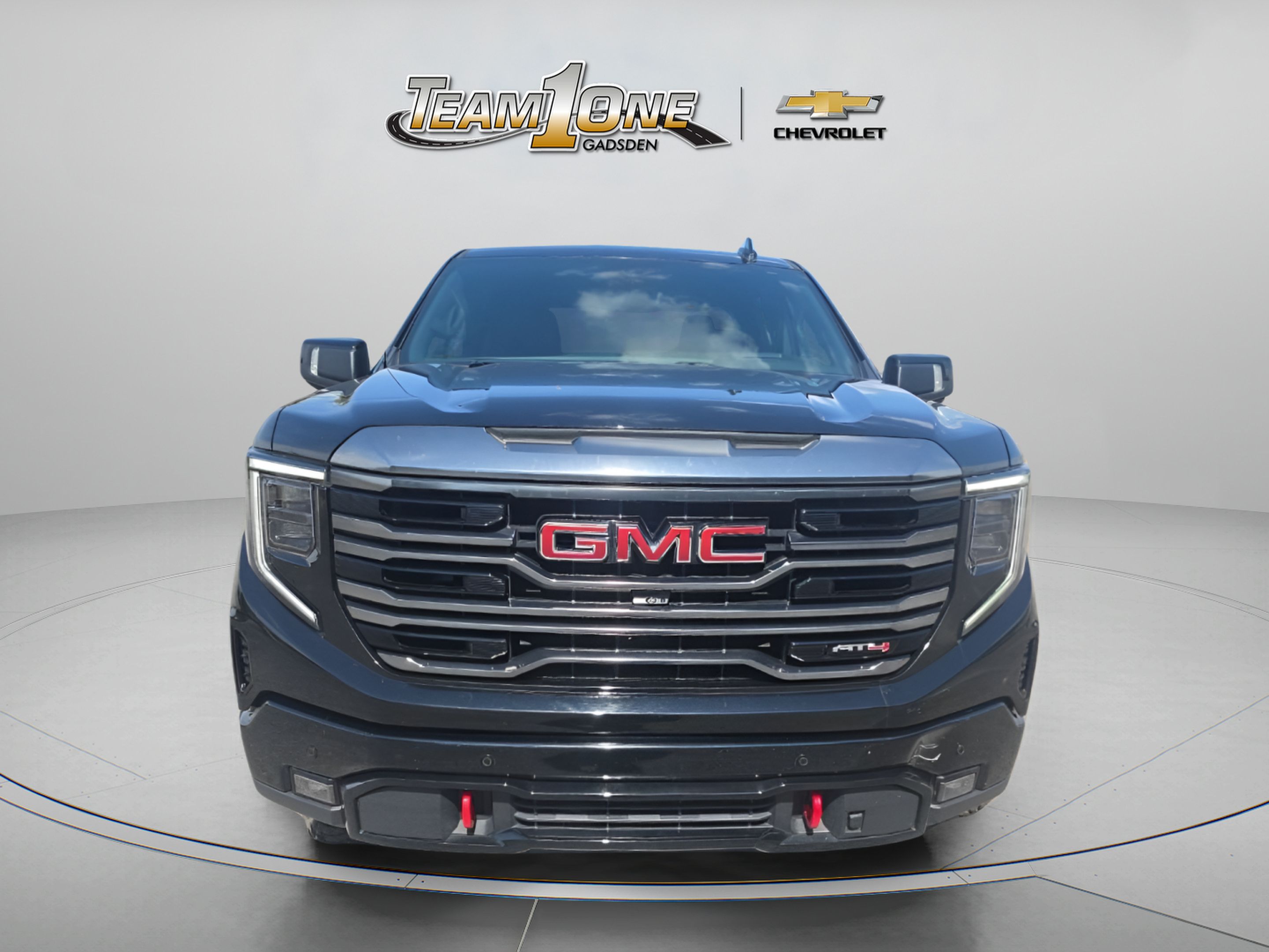 Used 2023 GMC Sierra 1500 AT4 w/ AT4 Premium Package AWD/4WD image 2