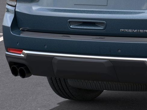 New 2026 Chevrolet Suburban Premier image 14