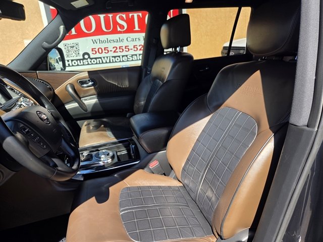 Used 2019 Nissan Armada Platinum w/ Captain's Chairs Package RWD image 11