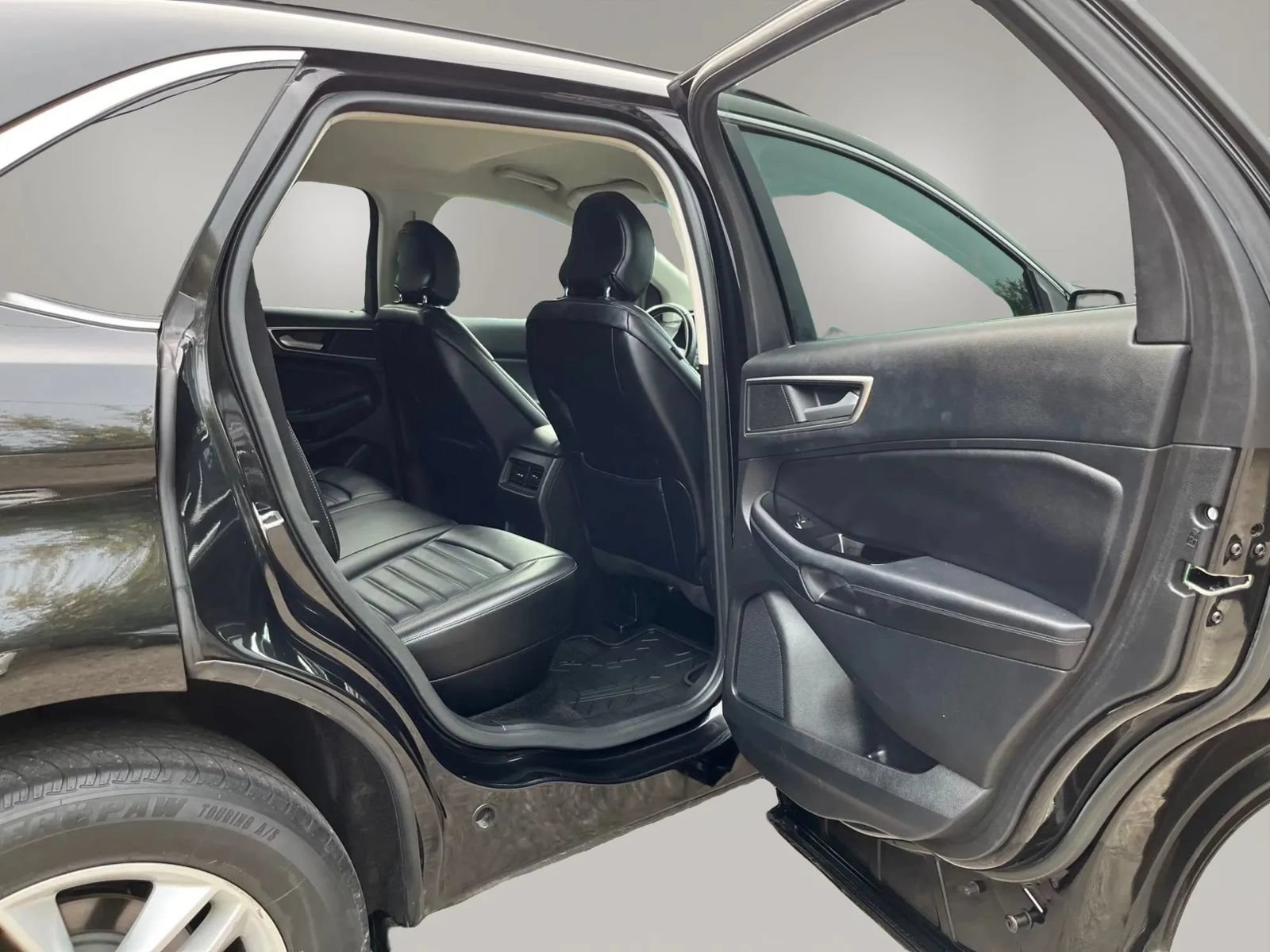 Used 2015 Ford Edge SEL w/ Equipment Group 201A AWD/4WD image 13