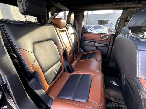 Used 2024 Ford Bronco Outer Banks image 21