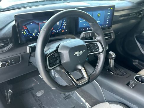 Used 2025 Ford Mustang Coupe RWD image 13
