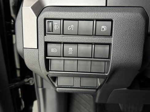 New 2026 Toyota 4Runner SR5 AWD/4WD image 10