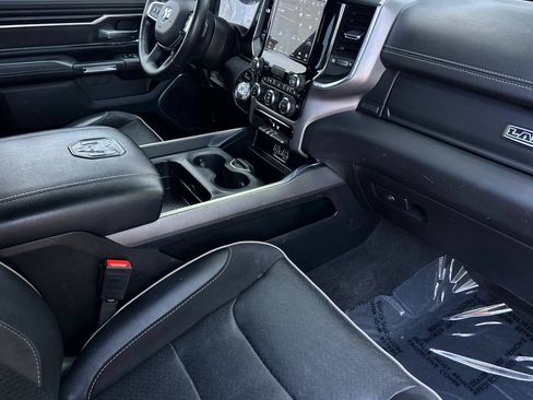 Used 2024 RAM 1500 Laramie AWD/4WD image 13