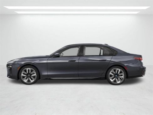 New 2026 BMW 740i 740i w/ Premium Package image 11