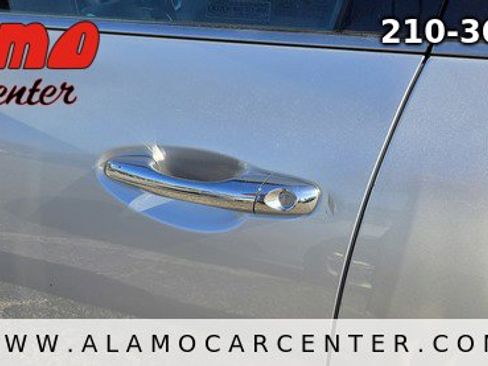 Used 2019 Kia Sorento LX V6 AWD image 10