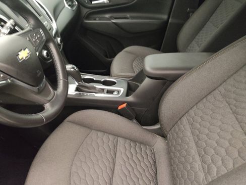 Used 2020 Chevrolet Equinox LT FWD image 17