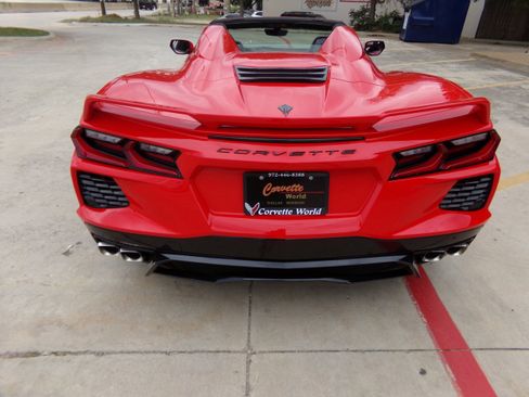 Used 2021 Chevrolet Corvette Stingray Premium Conv w/ Z51 Performance Package RWD image 6