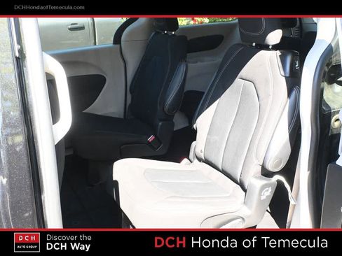 Used 2023 Chrysler Voyager LX FWD image 19
