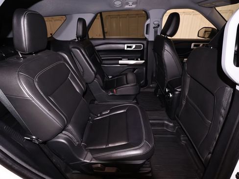 Certified 2023 Ford Explorer XLT w/ Equipment Group 202A AWD/4WD image 20