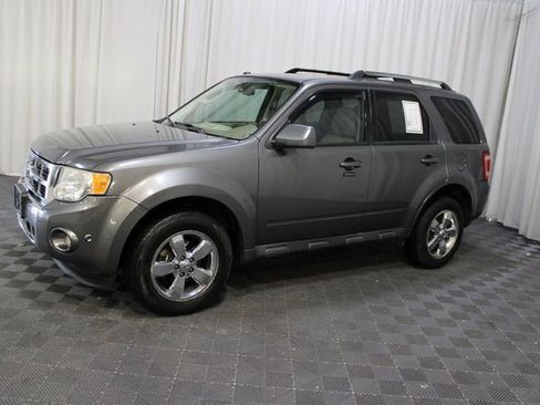 Used 2010 Ford Escape Limited image 3