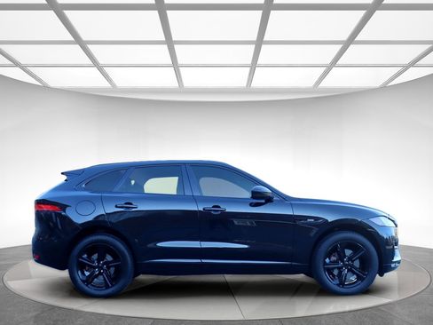 Used 2018 Jaguar F-PACE R-Sport image 4