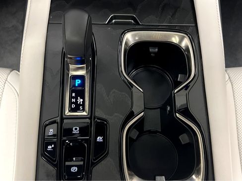 Certified 2026 Lexus RX 350h AWD/4WD image 32