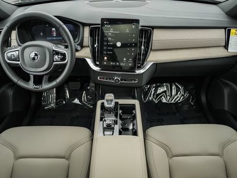 New 2026 Volvo XC90 T8 Plus w/ Protection Package Premier AWD/4WD image 20