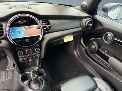 Used 2024 MINI Cooper S w/ Seaside Edition FWD image 27