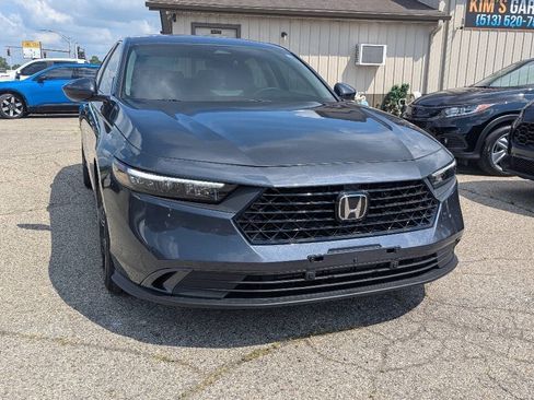 Used 2023 Honda Accord EX image 2