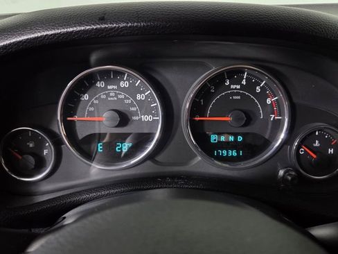 Used 2011 Jeep Wrangler Unlimited Sport image 19