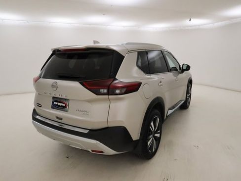 Used 2022 Nissan Rogue Platinum w/ Head-Up Display Package image 3