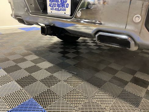 Used 2023 GMC Sierra 1500 SLT w/ SLT Premium Plus Package image 39