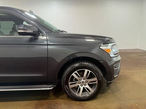 Used 2023 Ford Expedition Limited image 31