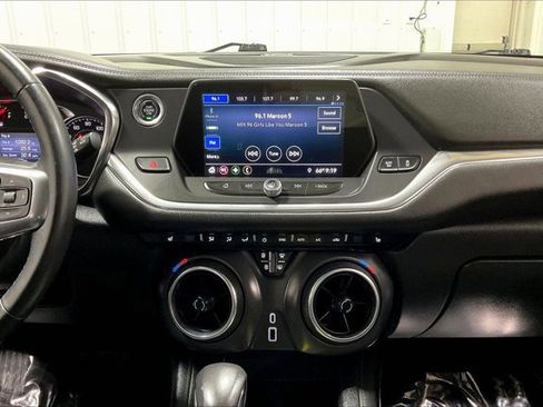 Used 2019 Chevrolet Blazer LT image 6