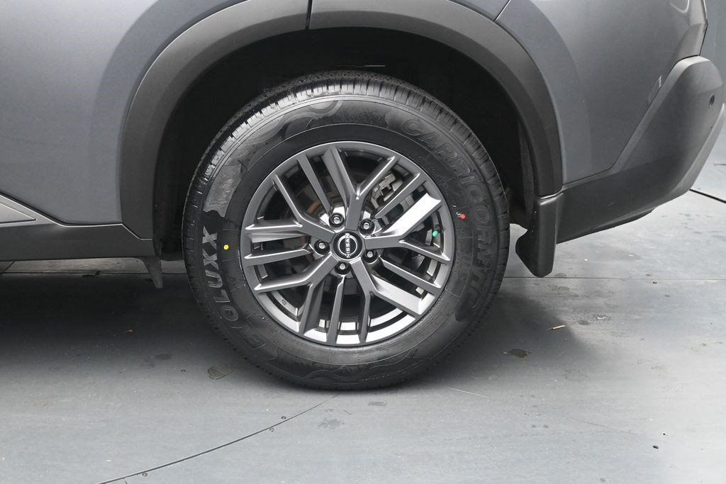 Used 2023 Nissan Rogue S AWD/4WD image 13