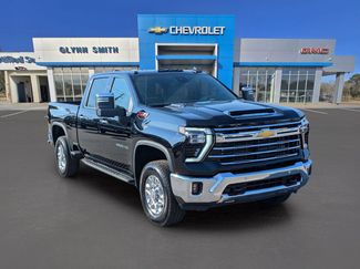 New 2026 Chevrolet Silverado 2500 LTZ w/ LTZ Convenience Package video 3