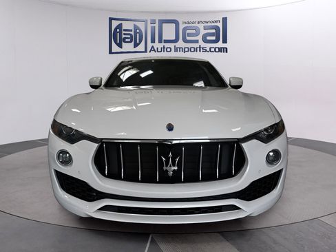Used 2019 Maserati Levante AWD/4WD image 8