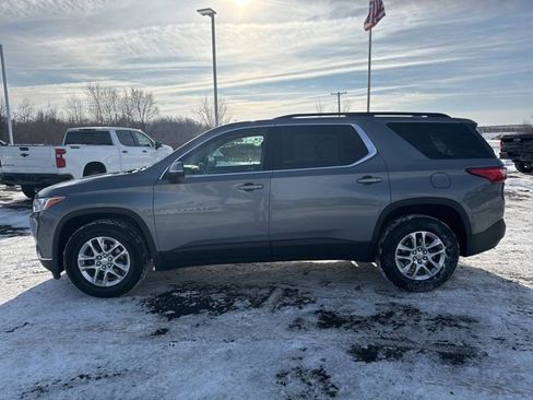 Used 2020 Chevrolet Traverse LT w/ Driver Confidence II Package image 6