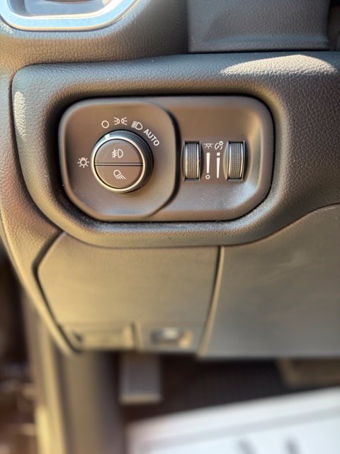 Used 2025 RAM 2500 Laramie w/ Night Edition AWD/4WD image 26