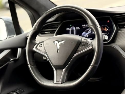 Used 2019 Tesla Model X Performance image 12