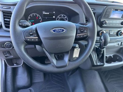 New 2025 Ford Transit 250 148 Medium Roof image 29