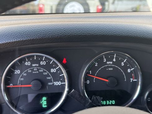Used 2012 Jeep Wrangler Unlimited Sport AWD/4WD image 25