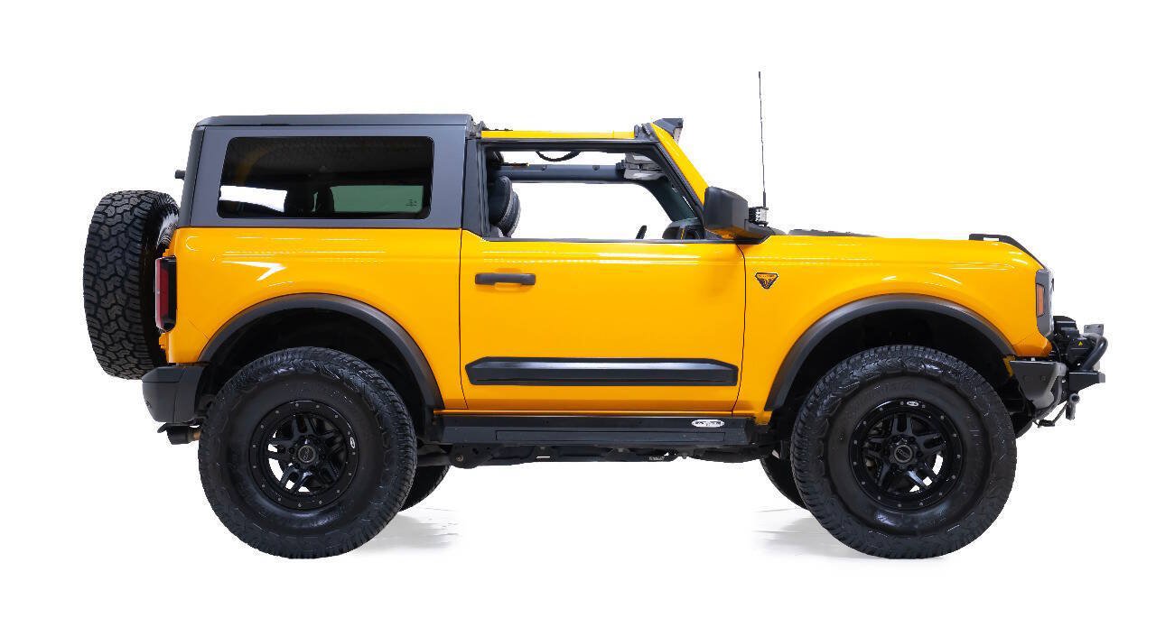 Used 2021 Ford Bronco Badlands AWD/4WD image 5
