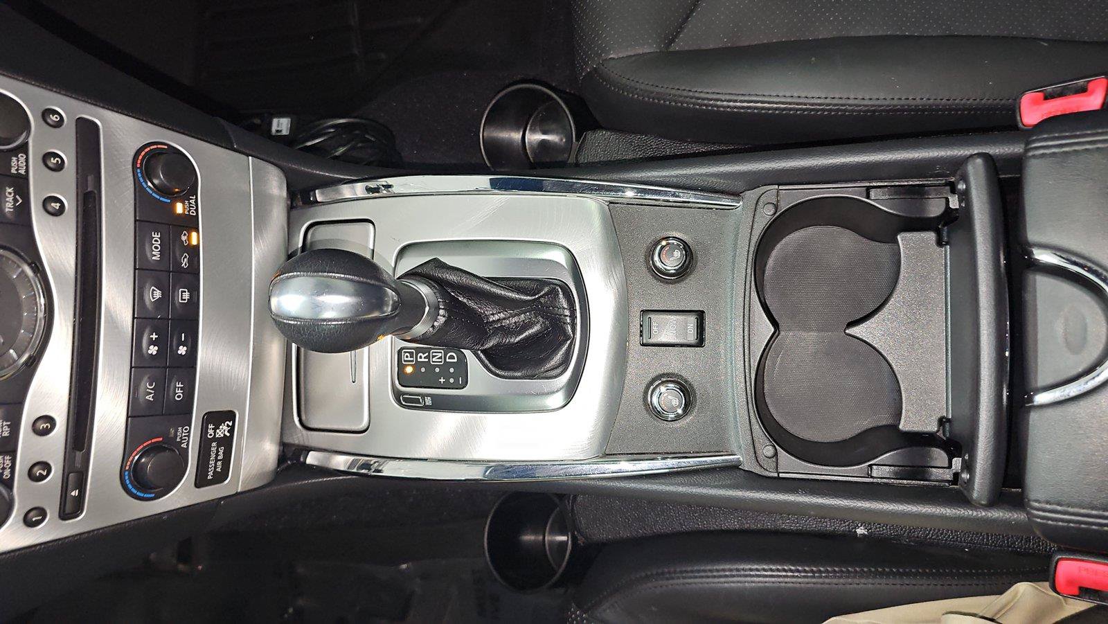 Used 2015 INFINITI Q60 AWD Coupe w/ Premium Package image 19