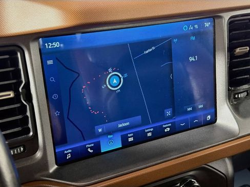 Used 2024 Ford Bronco Outer Banks AWD/4WD image 14