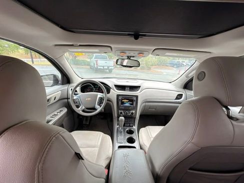 Used 2015 Chevrolet Traverse LT AWD/4WD image 5