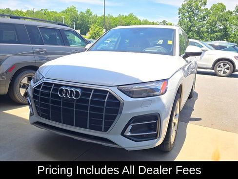 Used 2021 Audi Q5 Prestige w/ Prestige Package AWD/4WD image 3