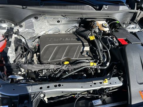 New 2026 Chevrolet Trax ACTIV w/ Sunroof Package image 33