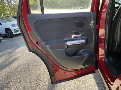 Certified 2025 Mercedes-Benz GLA 250 image 38