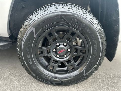 Used 2023 Toyota 4Runner TRD Off-Road Premium image 10