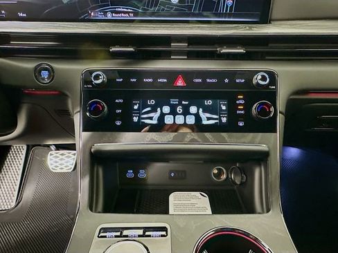 New 2026 Genesis GV80 3.5T e-SC image 14