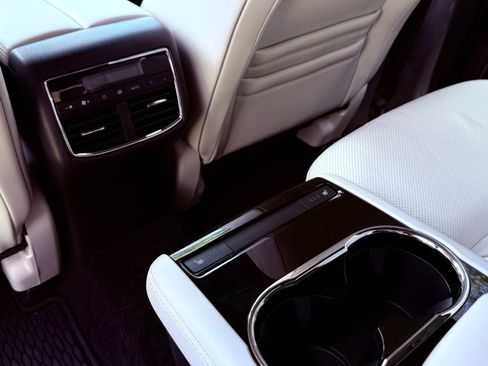 Used 2023 MAZDA CX-9 Signature AWD/4WD image 32