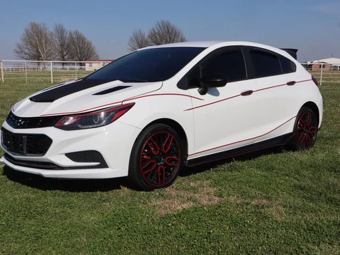 Used 2018 Chevrolet Cruze LT w/ Redline Edition image 1