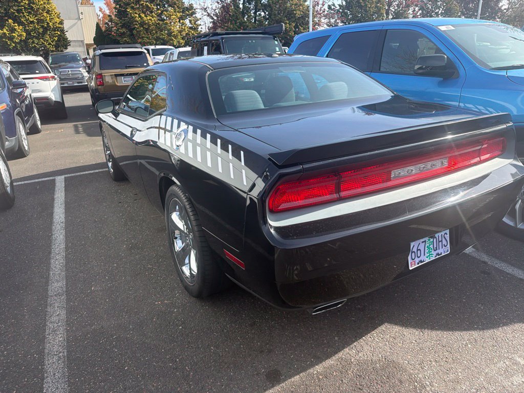 Used 2014 Dodge Challenger R/T w/ Sound Group II RWD image 6